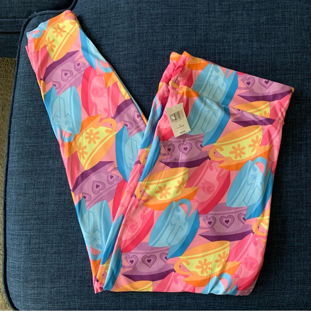 NWT DISNEY PARKS Mad Tea Party Leggings